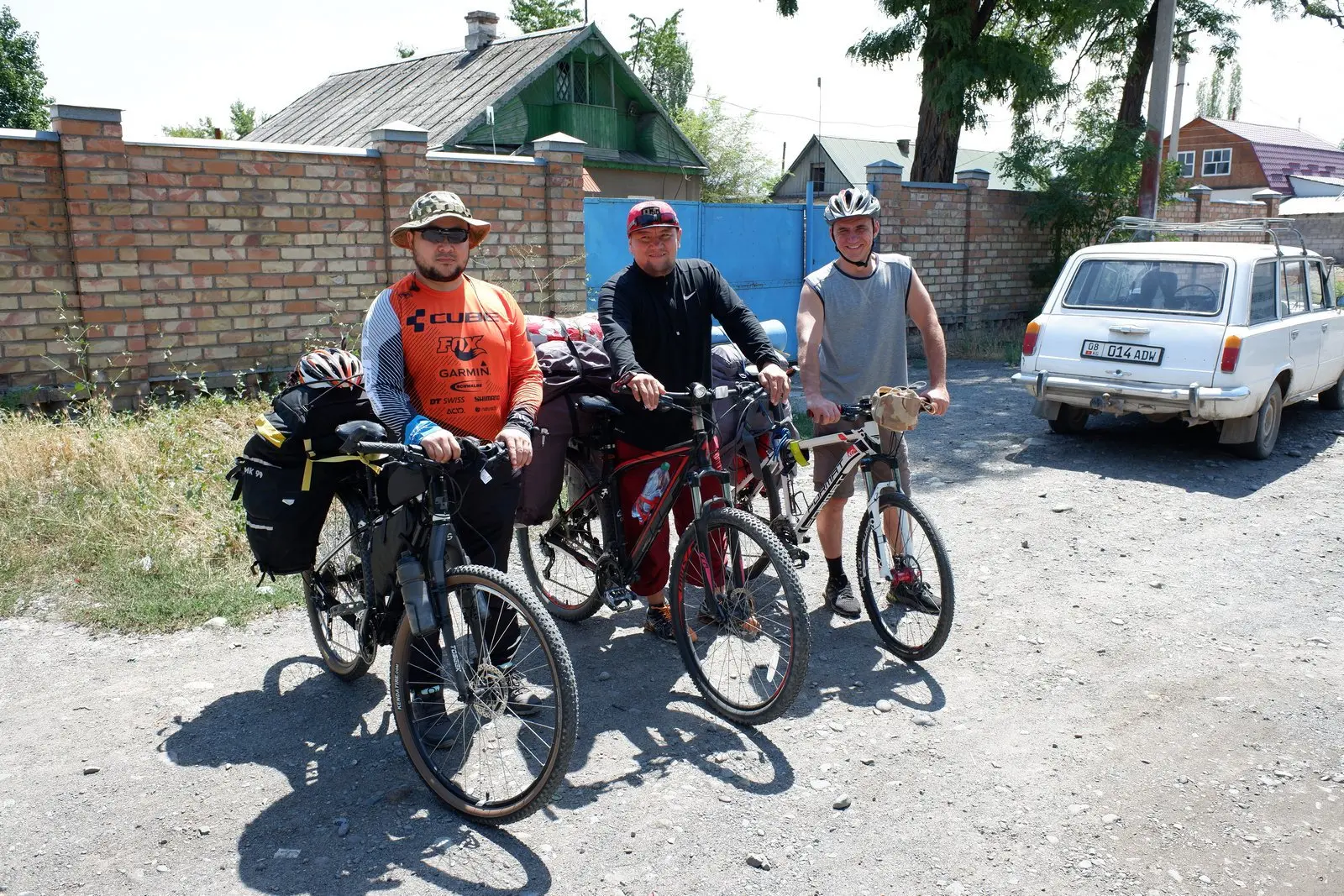 1. На старте в селе Сокулук.